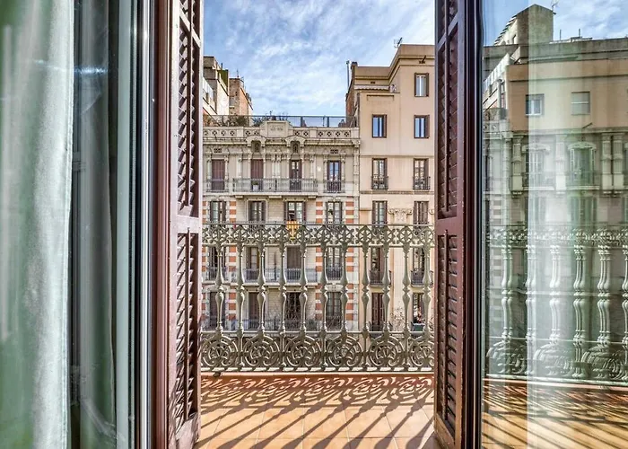 Perfectly Located 4Bed 4Bath Apartment In Eixample